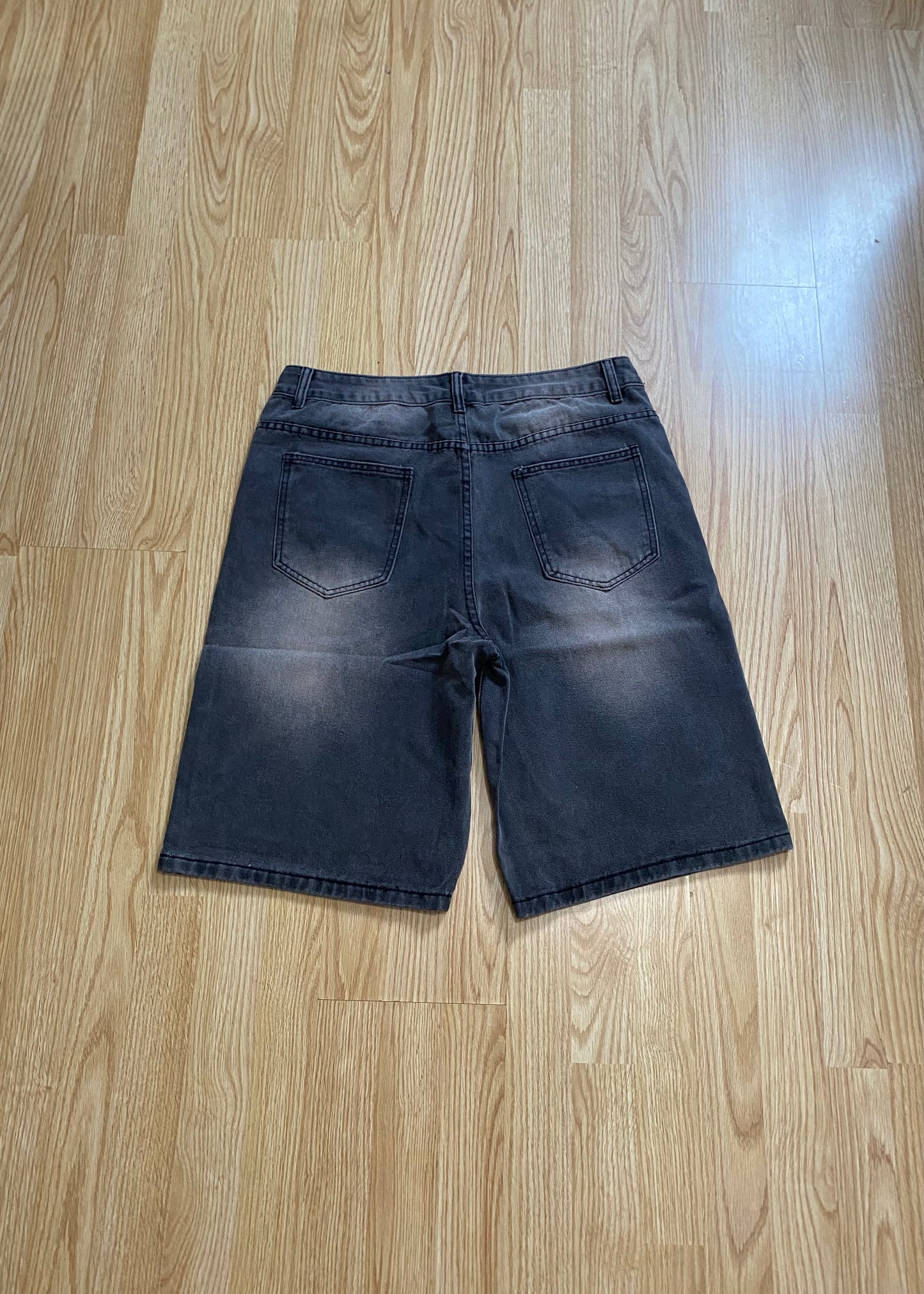 Short en Jean Baggy Noir Délavé